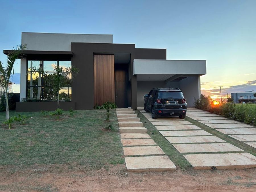 Casa em Condom�nio - Venda - Km 266, Sp. Jurumirim Represa - Paranapanema - SP