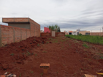 Terreno no Jardim Iara